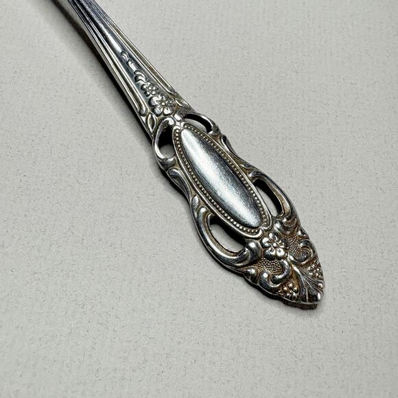 United Silver Co Artistic Rose Place/Oval Soup Spoon Stainless 4pcs Pierced - Picture 4 of 5